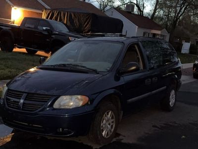 2005 Dodge Grand Caravan Crew