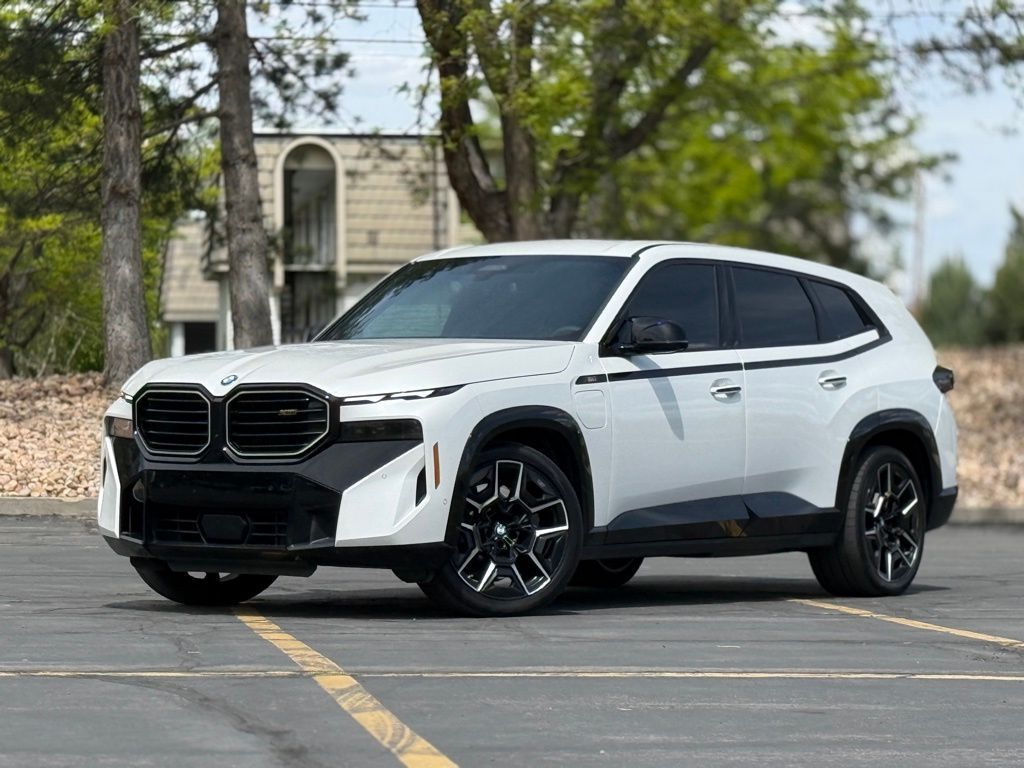 2025 BMW XM Base