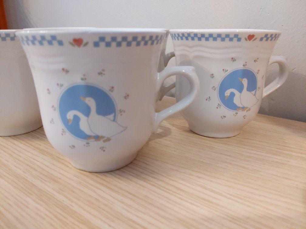 Vintage 80s or 90s Moonlight Stonewear Heart Spun pattern Duck / Goose Coffee Tea Mugs Set of 6