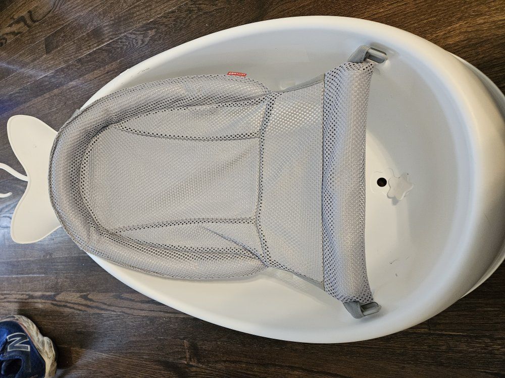 Whale Skip Hop Baby Bath