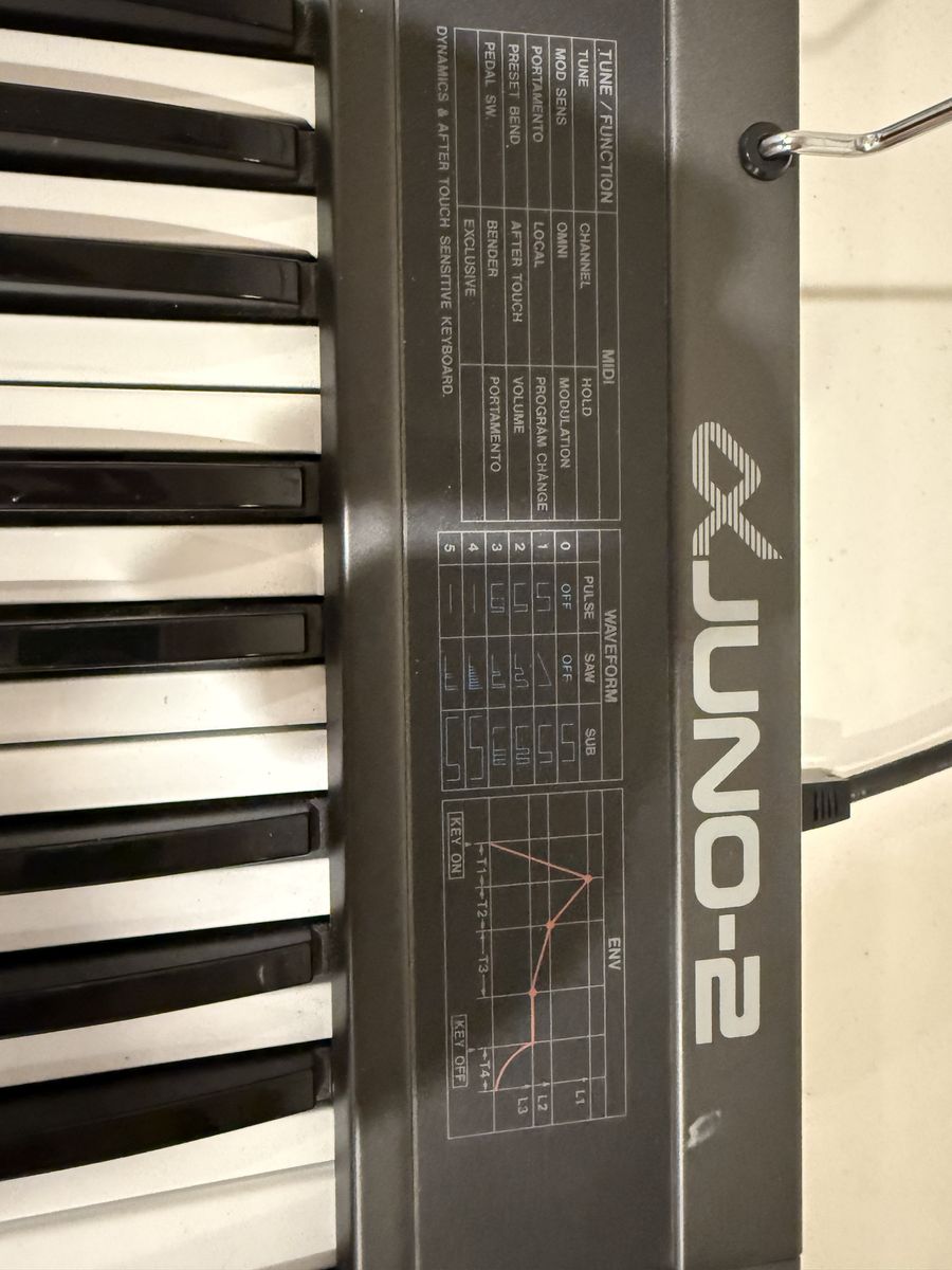 Roland Juno 2 Synth-Excellent Condition