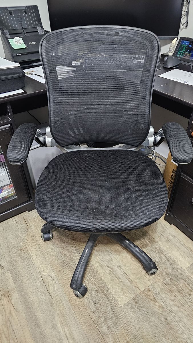 Office Chair - Bradshaw Manager's Chair
