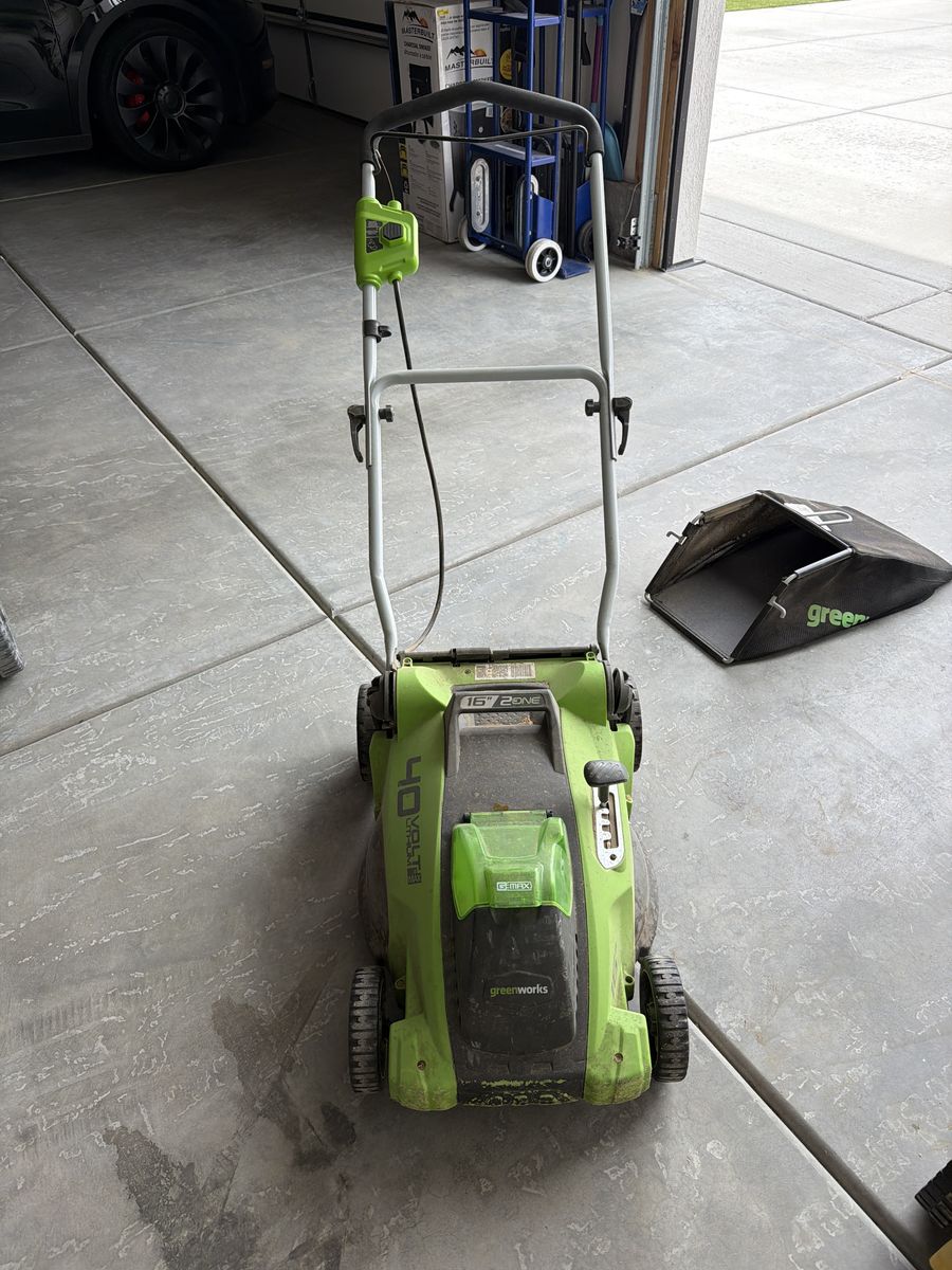 Green works lawn mower $40