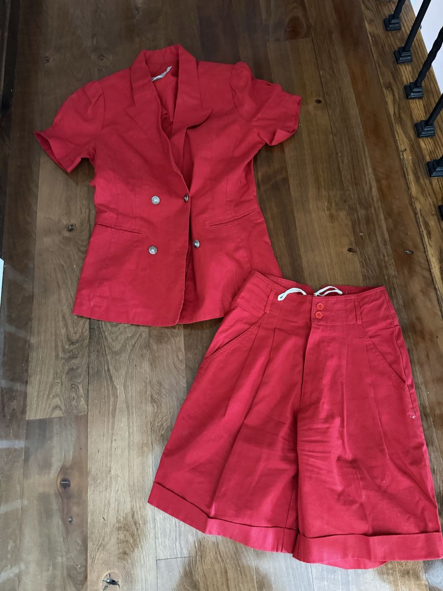 My pantalon vintage brand suit short set bright red 3/4 size
