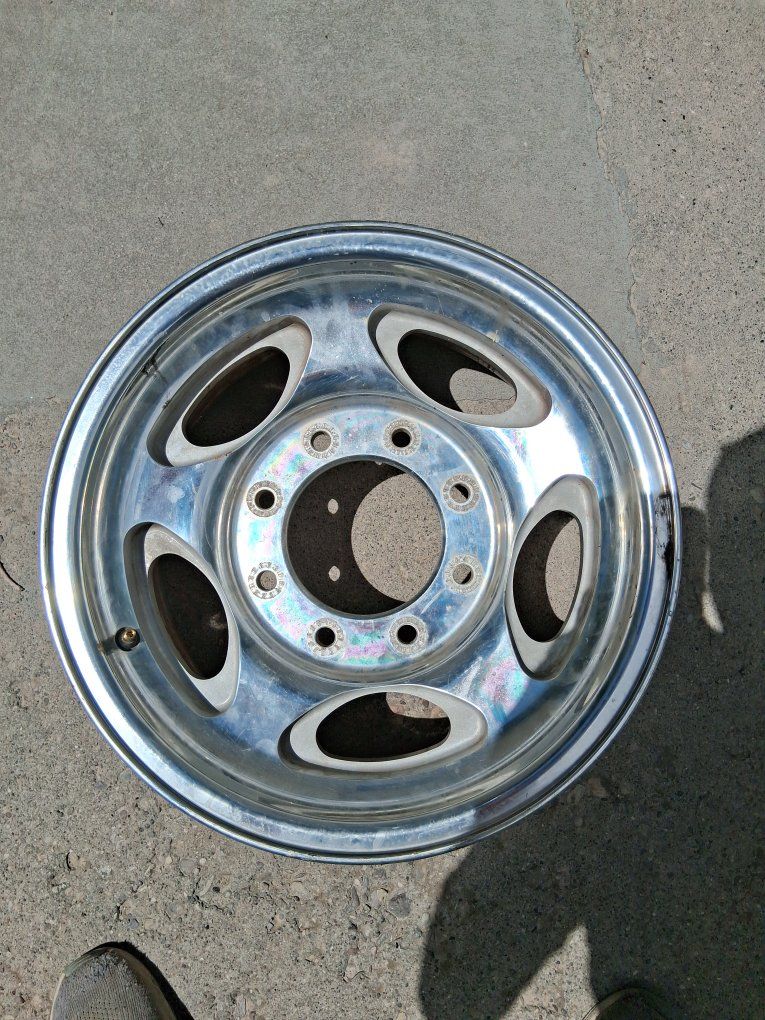 2004 Ford Superduty rim