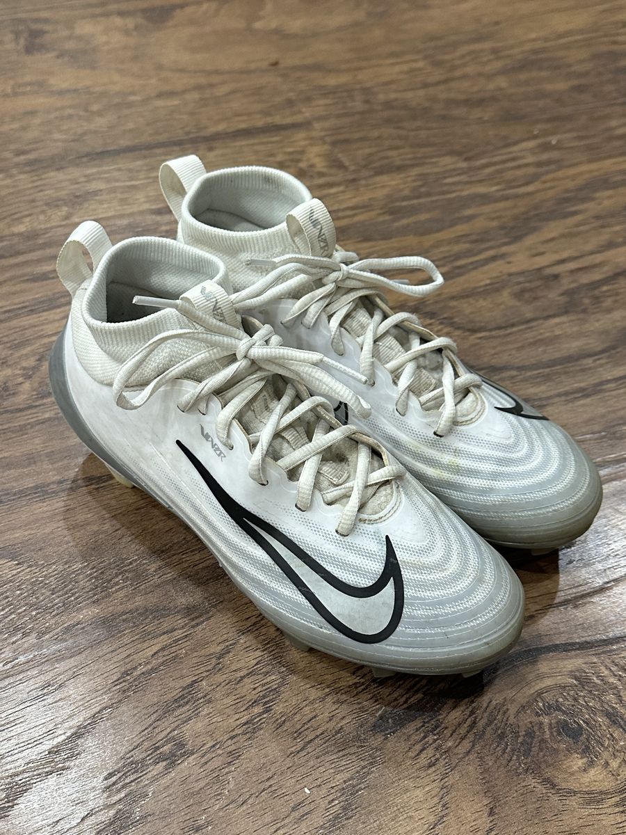 Nike Vapor Cleats sz 5