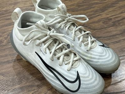 Nike Vapor Cleats sz 5