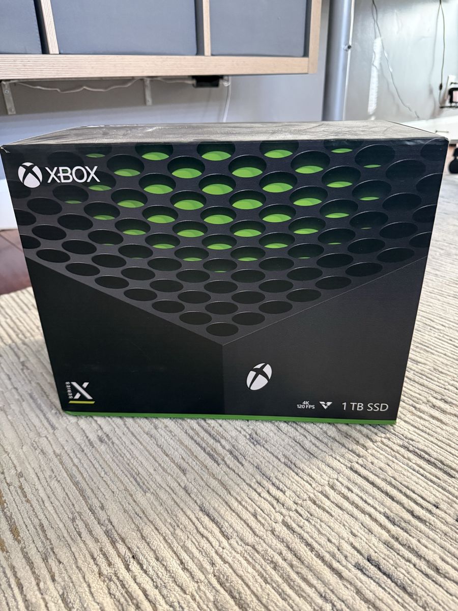 Xbox Series X 1TB. 4 controllers. Astro wireless headset.