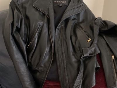 Wilson women leather jacket Large