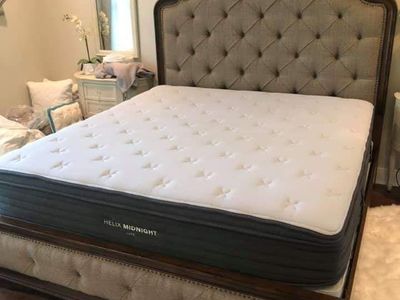 LIKE-NEW California King Helix Luxe Midnight Mattress