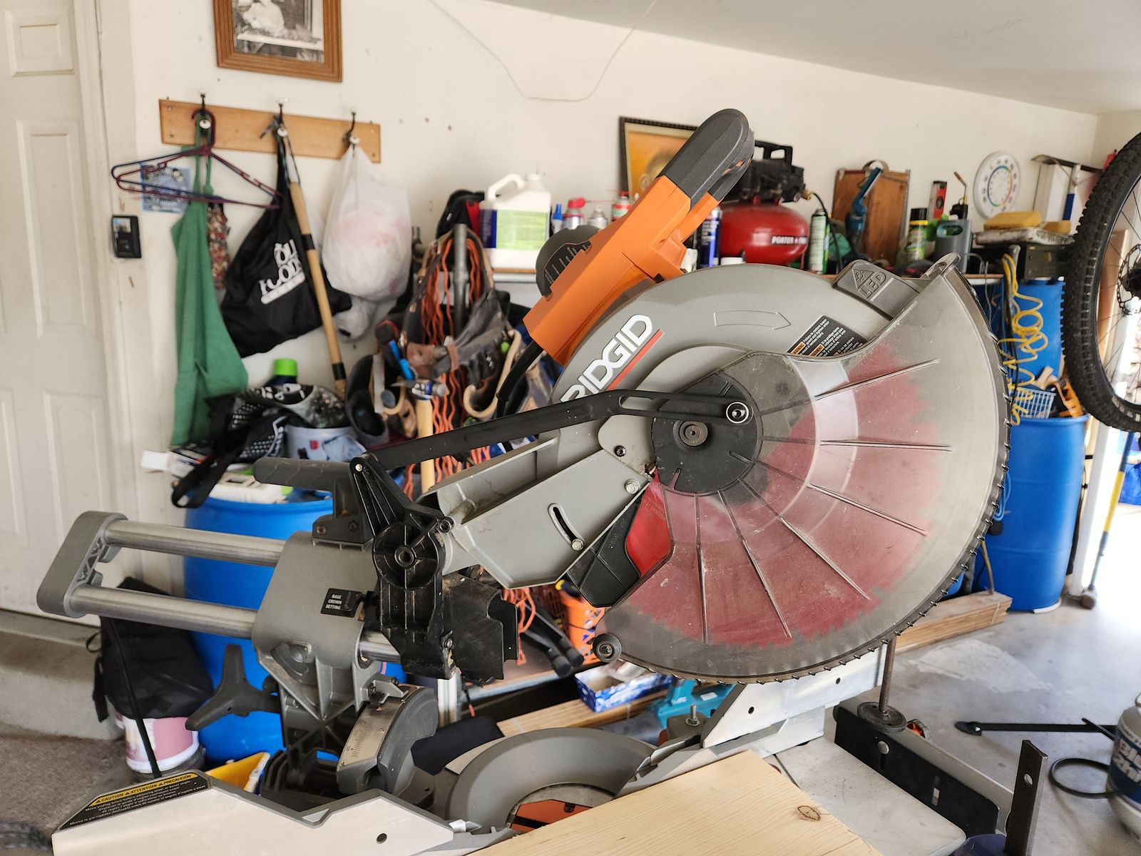 RIDGID 12" Sliding Compound Miter Saw with Stand - Excellent Condition