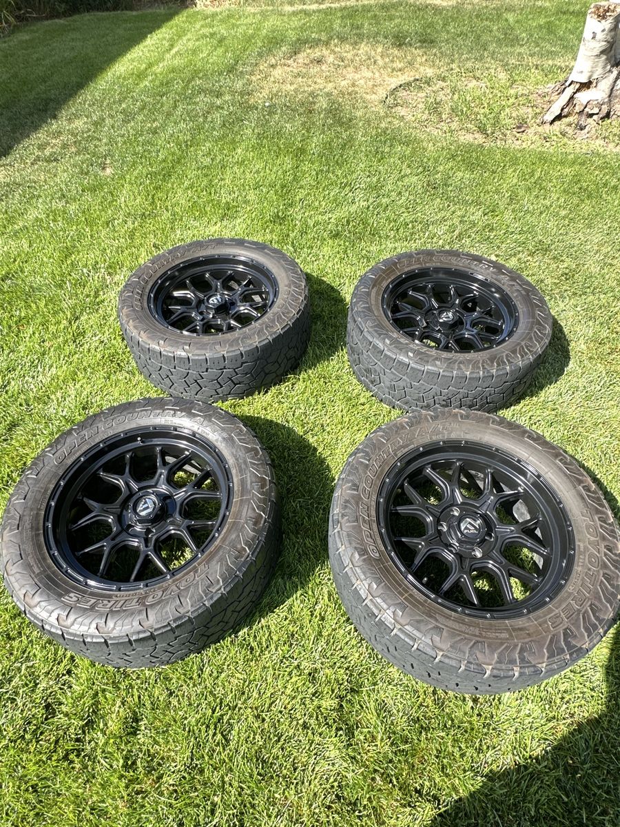 Fuel Black Rims with Toyo Tires Open Country A/T Set 
