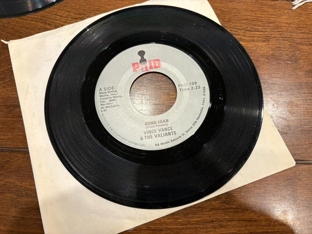 Vintage 45rpm Vince Vance Bomb Iran/Bye-Bye Baby