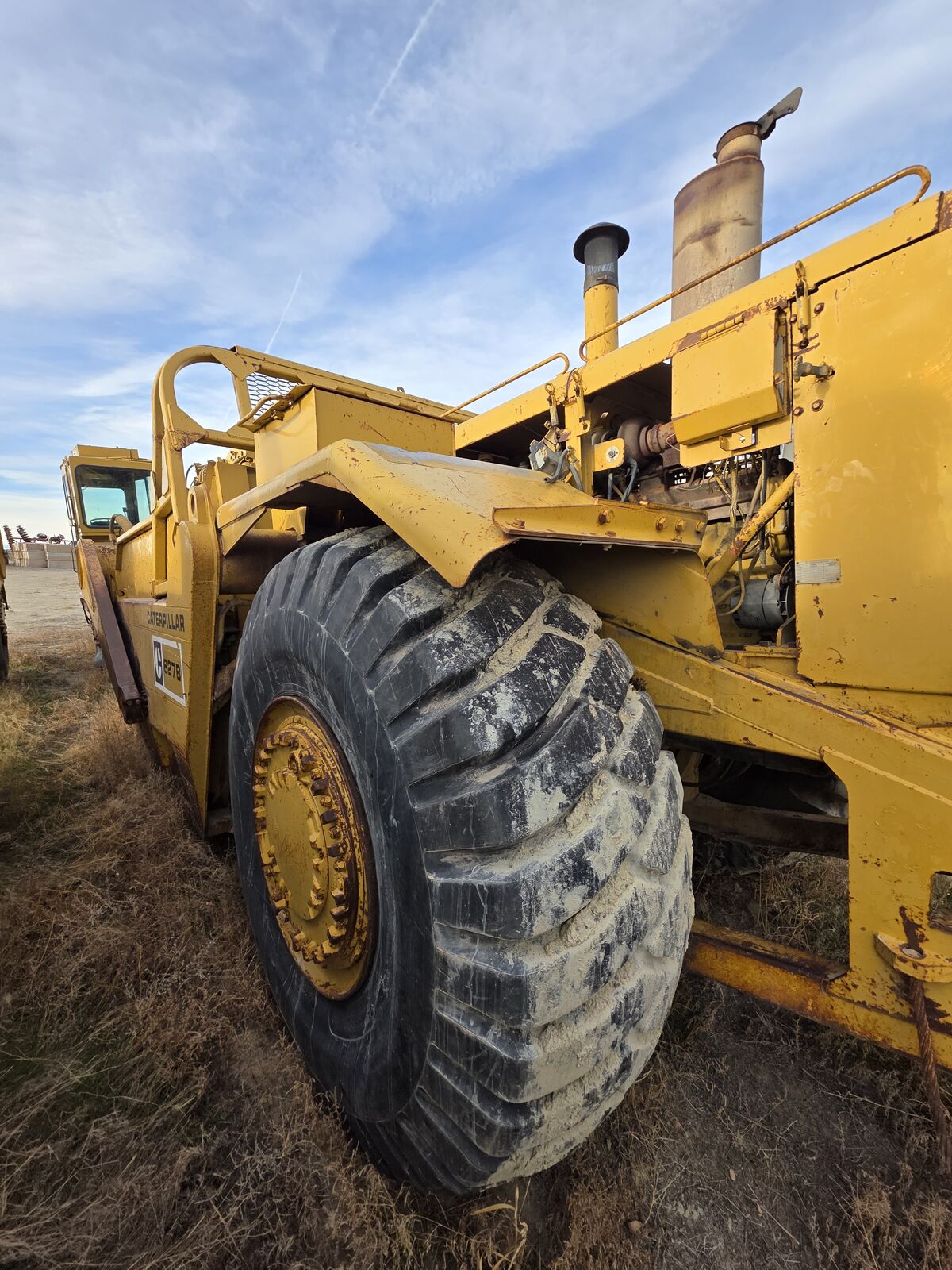 1981 CAT 627B Twin Engine Scraper