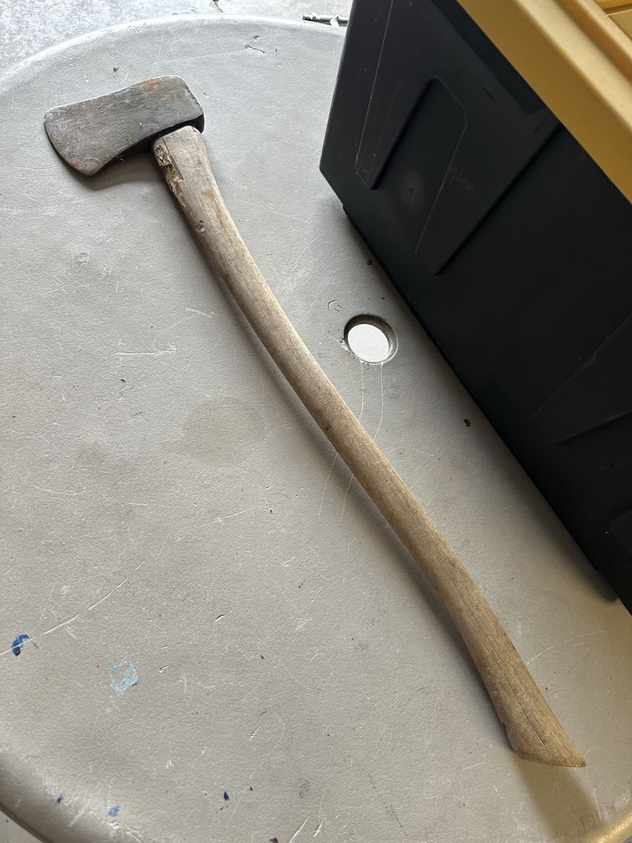 34” Axe