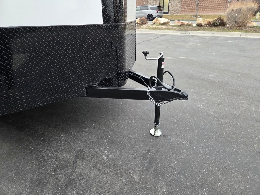 Main image 9
