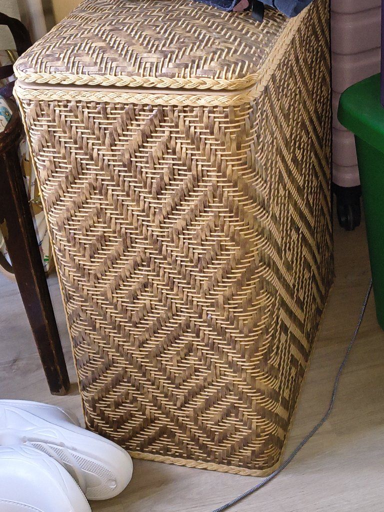 Wicker Woven Tall Laundry Hamper with Lid