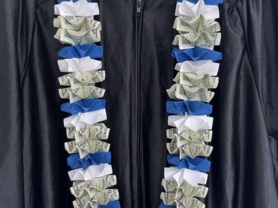Graduation Money Leis – Custom & Ready to Go!