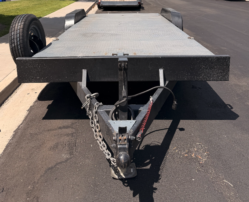 20' Diamond C Trailer for Rent