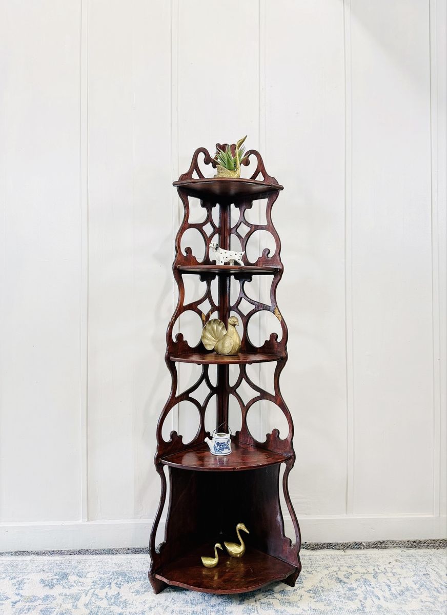 Main image 3