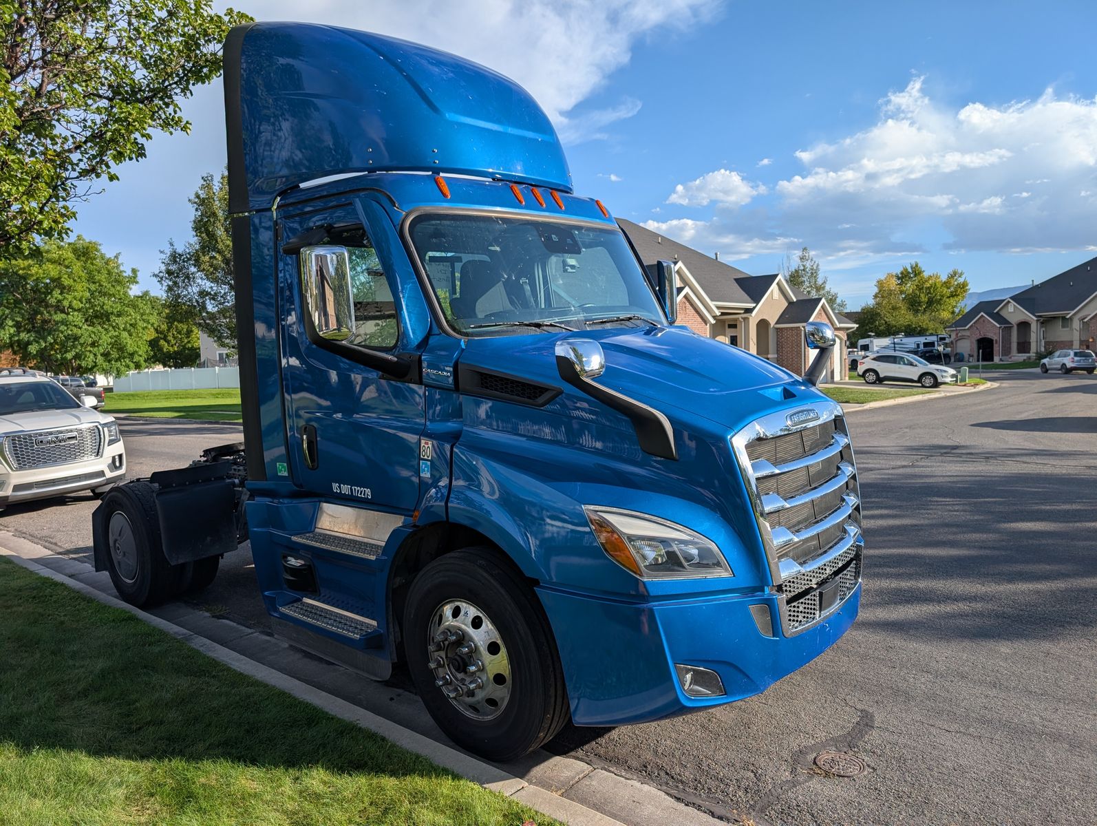2024 Freightliner Cascadia with the DD13 engine and the DT12 automatic transmission with ONLY 31k miles... still under warranty