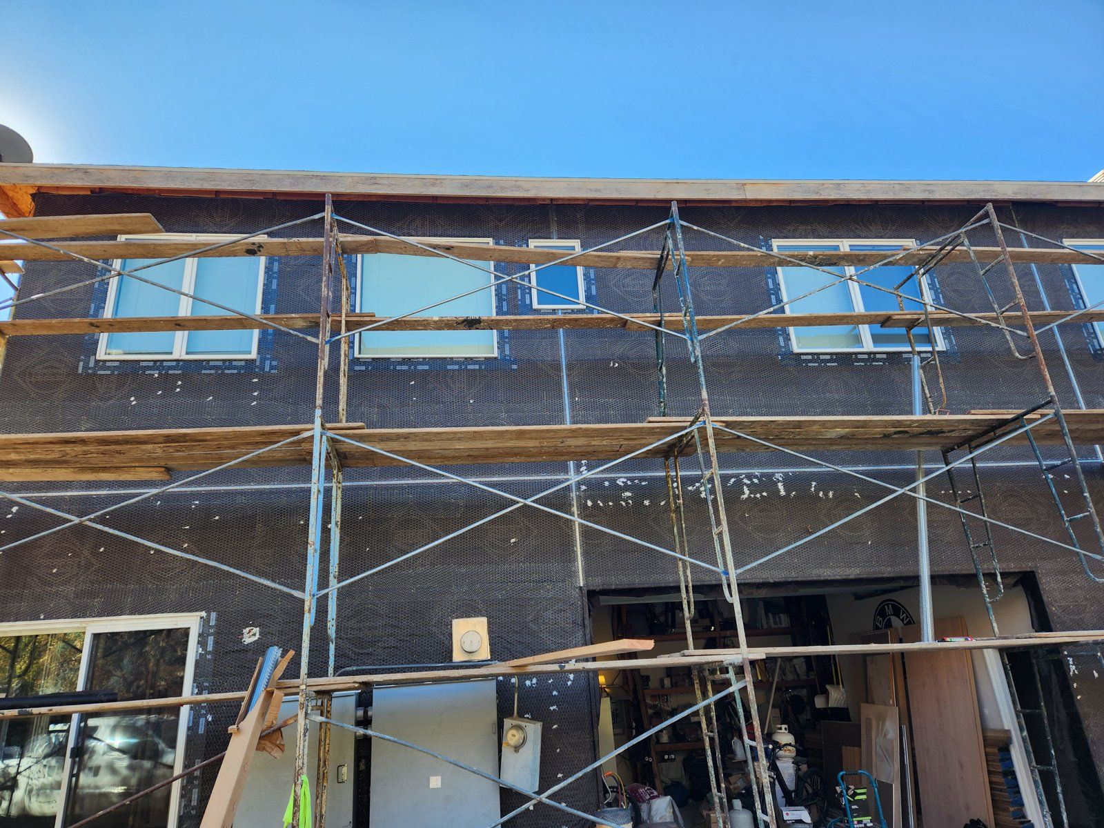 Main image 12