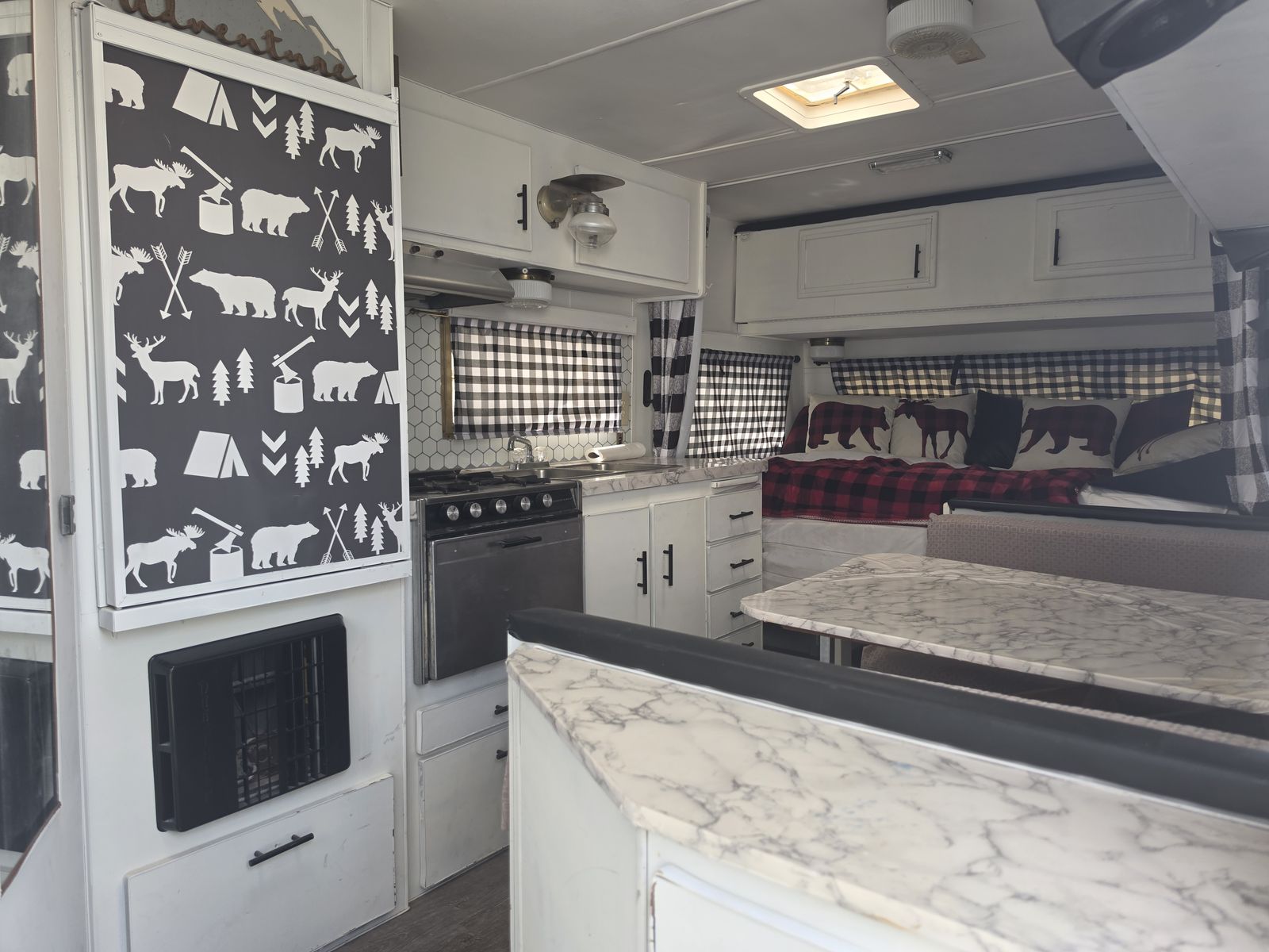Renovated 1979 Fleetwood Wilderness travel trailer. 19 ft camper.