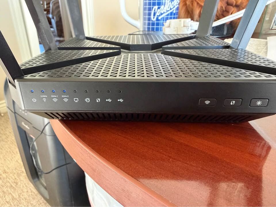 TP Link/Archer Tri Band Router