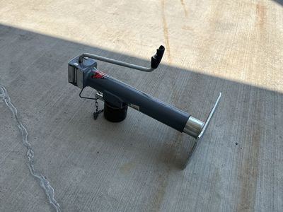 BULLDOG Top-Wind Swivel Trailer Jack with Foot 7,000lb