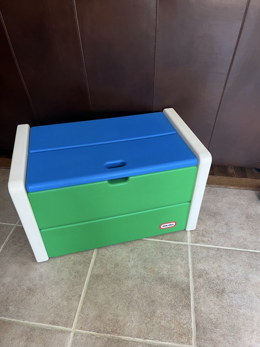 Old large vintage Little Tikes toy box 30” wide 18” tall 18” deep