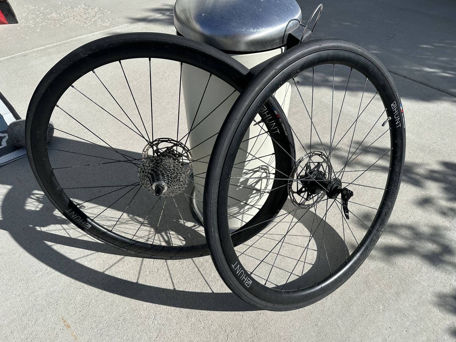 Hunt Carbon road wheel set ready to go