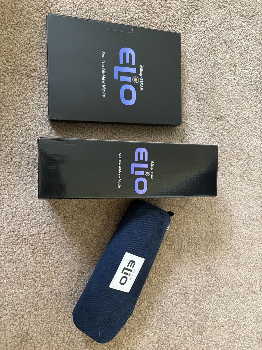 Elio merch