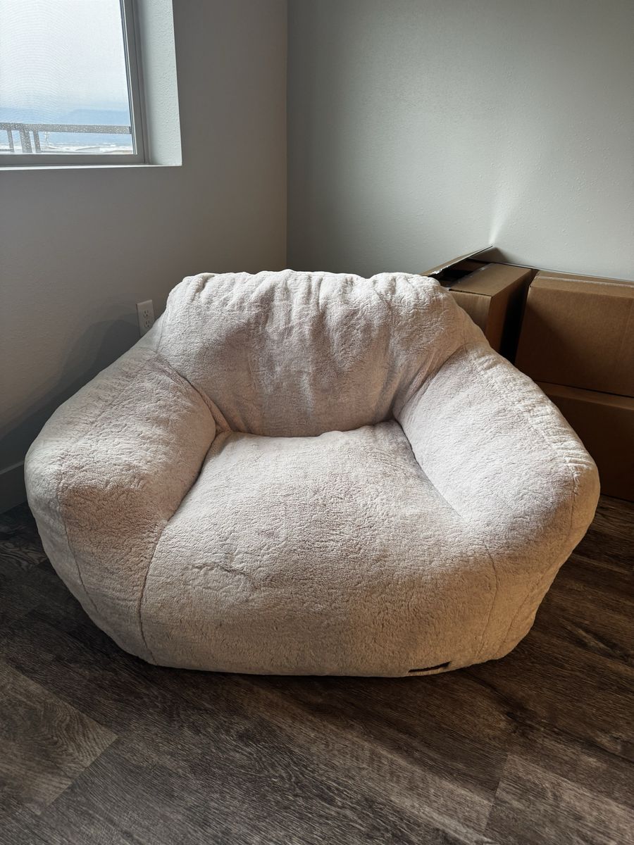 Pink Boneless Couch Seat