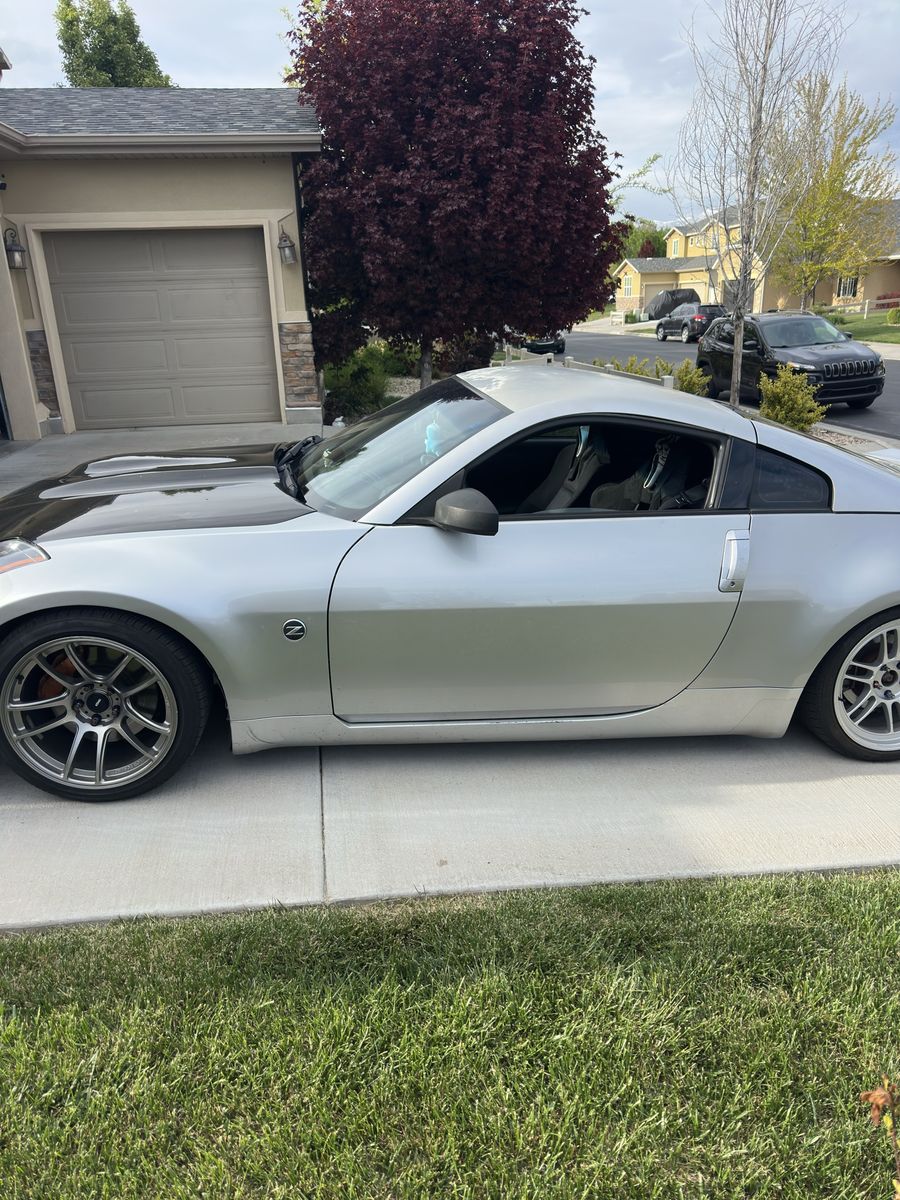 2003 NISSAN 350