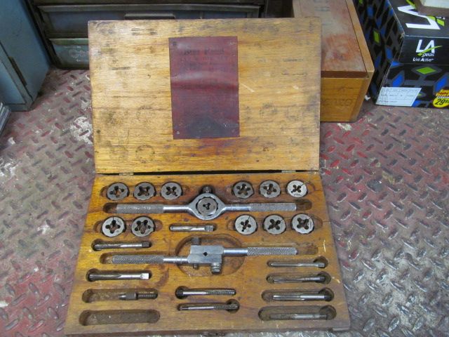 Vintage Blue Point tap and die set