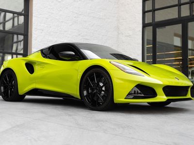 2025 Lotus Emira V6 Base