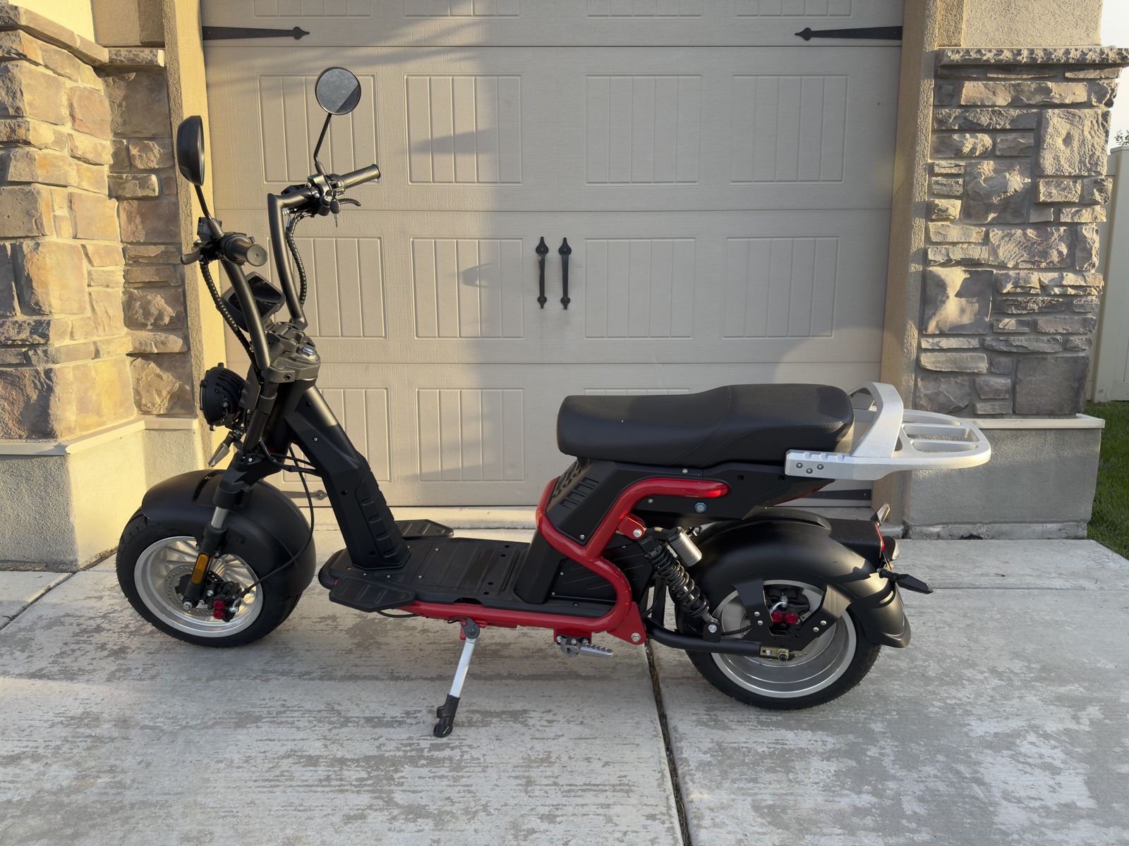Dumber Scooters "Harry" Fat Tire Electric Moped Scooter - Street Legal