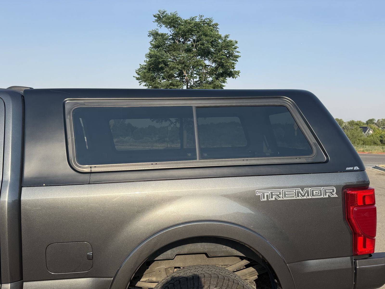 Camper shell 2017-2022 Ford F-250, F-350
