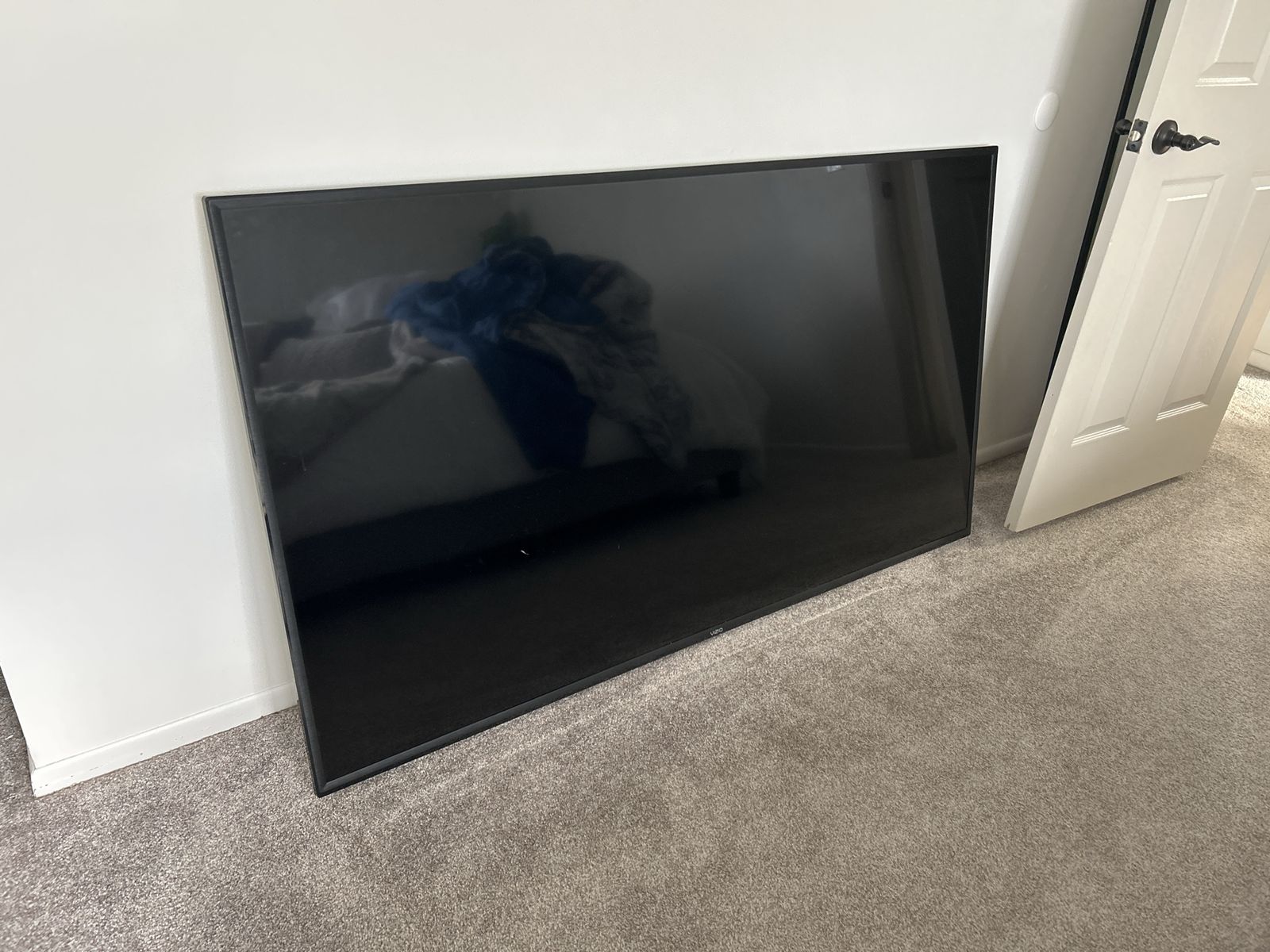 Vizio V705x-H1 70 Inch 4K Smart TV