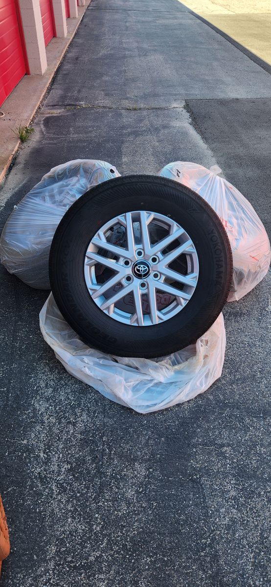 2025 Toyota Tundra Wheels, Tires, and Lug Nuts