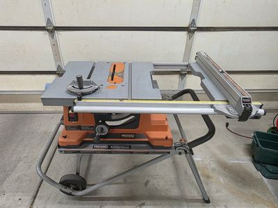 Rigid Table Saw With Mibility Folding Base