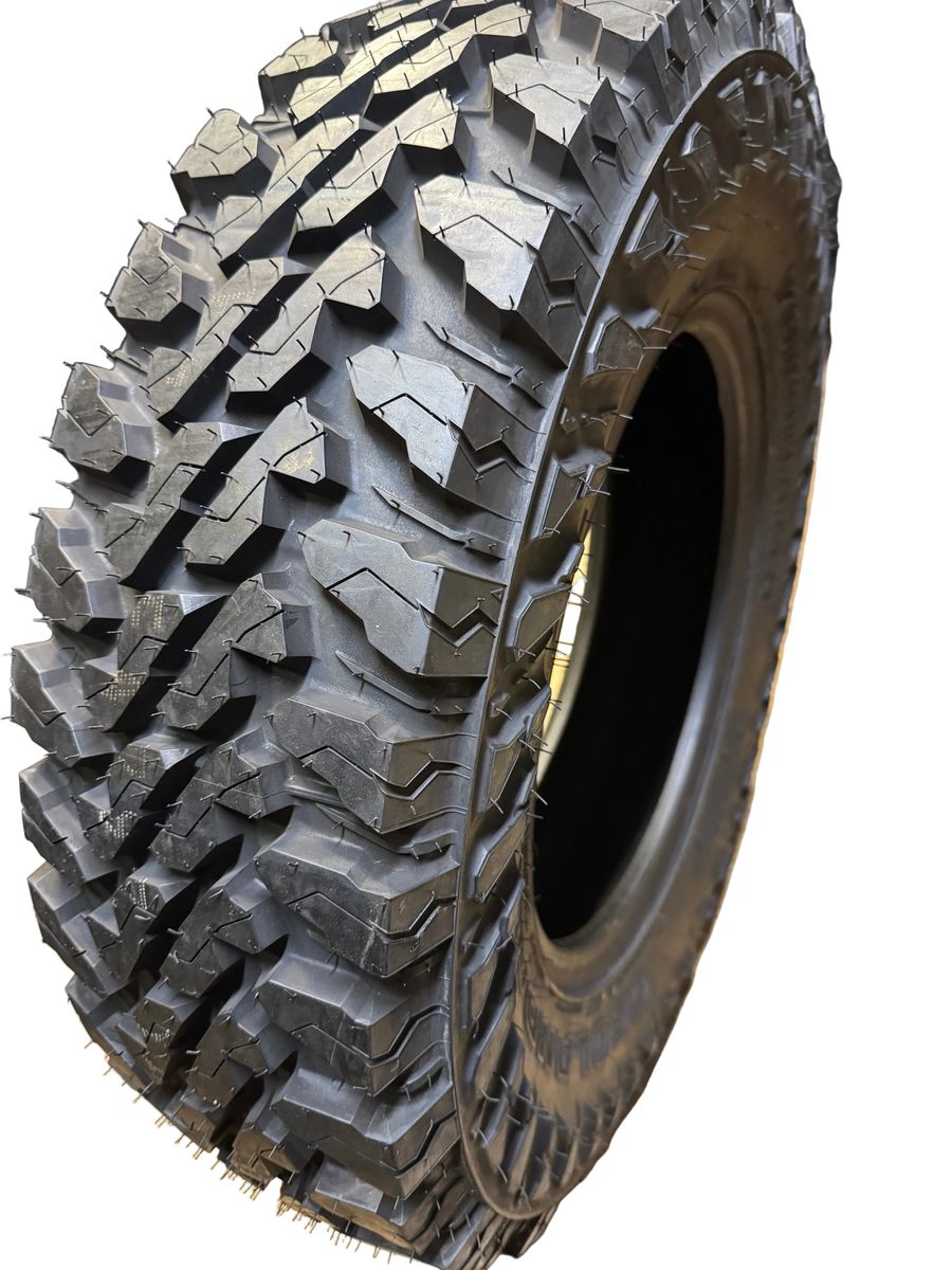 4 NOS YOKOHAMA GEOLANDAR M/T G003 BSW LT 235 80 17 120/117Q 10PLY MUD TERRAIN TIRE 110133321