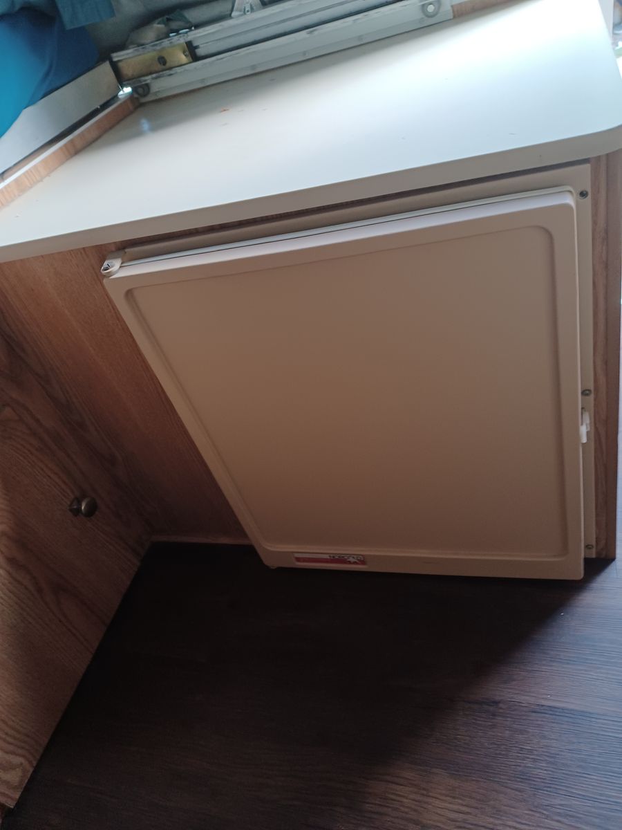 Main image 12