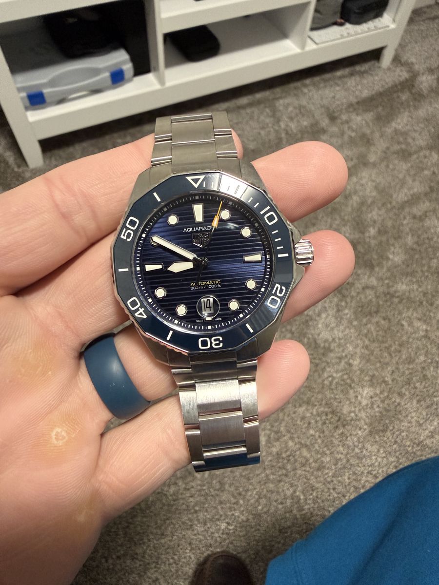 TAG HEUER AQUARACER PROFESSIONAL 300 DATE