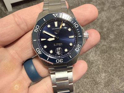 TAG HEUER AQUARACER PROFESSIONAL 300 DATE