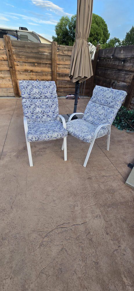 2 patio chairs