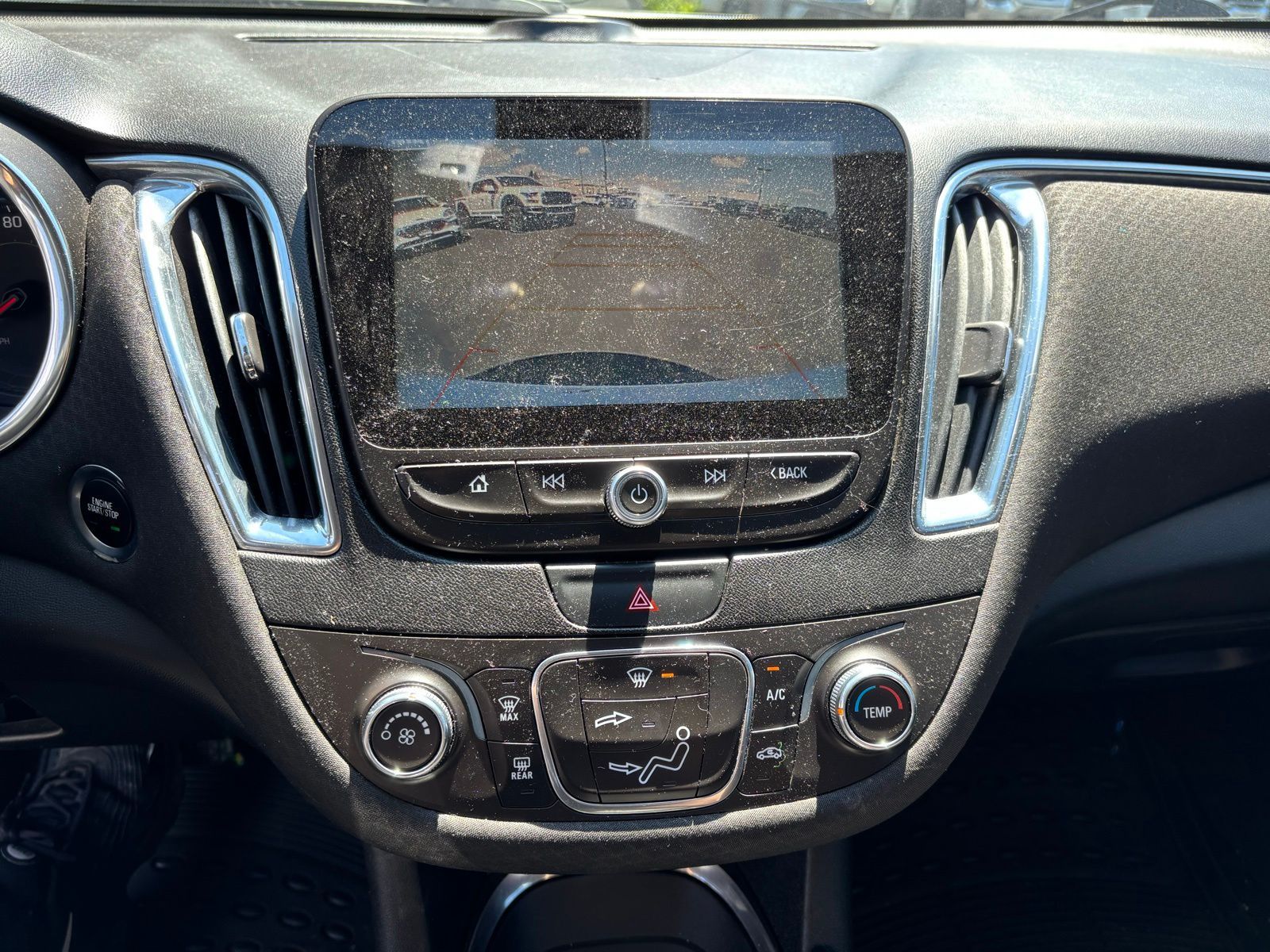 Main image 11