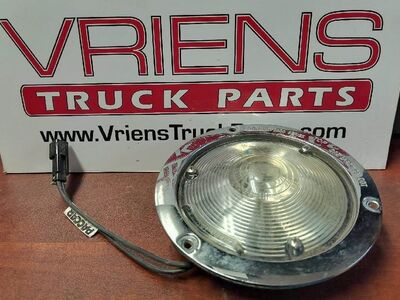 Used Peterbilt 379 Flush Mount Clear Load Lamp, Part # P54-6021-001