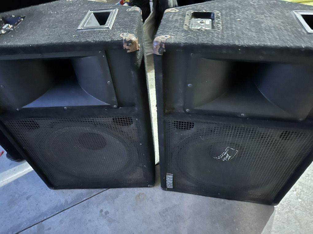 Yamaha Monitor Speakers