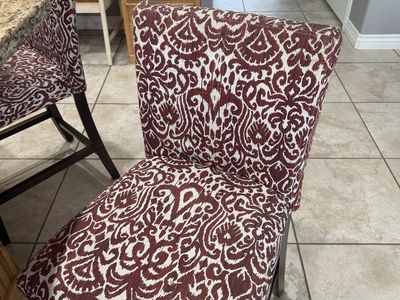 Beautiful Set Of 4 Bar Stools